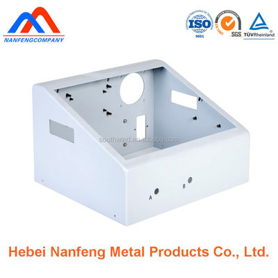Boîte d'extrusion d'aluminium sur mesure avec revêtement en poudre finition de surface et processus de flexion