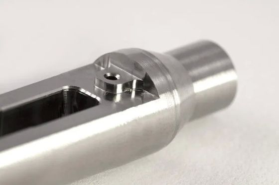 Machining CNC de haute précision personnalisé, fraisage, tournage de pièces avec finition revêtue de puissance