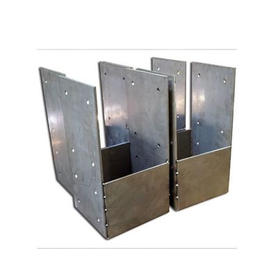 Des supports métalliques personnalisés pour poutres de bois