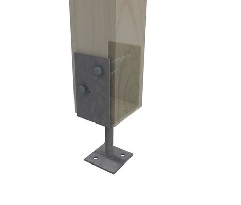 Deuxième opération: supports métalliques sur mesure, ancrage de pôle pour poteaux en bois