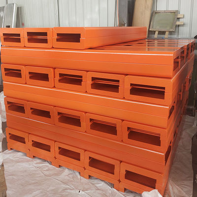 Inspection de contrôle QC avant expédition cadre métallique en tôle pour la fabrication de supports métalliques
