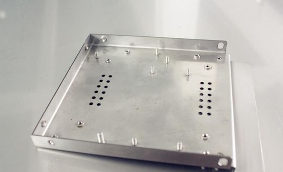 Utilisation répandue de tôles d'acier inoxydable, d'emboutissage de tôles d'acier, de soudage, de soudage, de fabrication de pièces