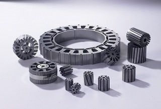 Rotor et tôles de stator en acier au silicium empilables avec délai de réalisation de 15 à 25 jours ouvrables