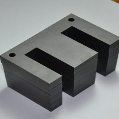 Plaques stratifiées sur mesure pour transformateurs en acier au silicium pour transformateurs durables