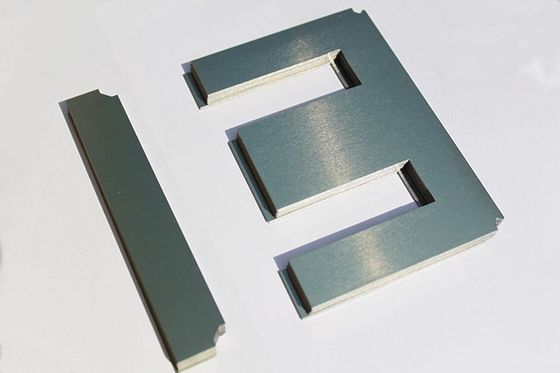 Plaques stratifiées sur mesure pour transformateurs en acier au silicium pour transformateurs durables