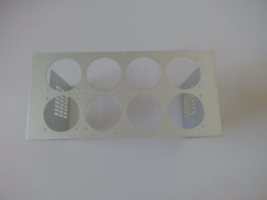 Pièces d'emboutissage de finition polyvalentes pour les éléments de support des marques automobiles prestigieuses