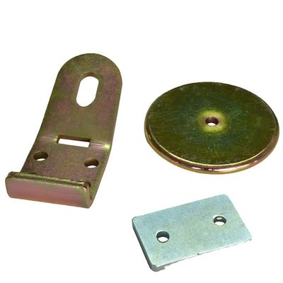 Support en forme de U en métal revêtu de poudre pour des solutions de montage personnalisées