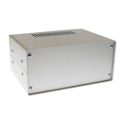 Ligne de presse automatisée pour la fabrication personnalisée de tôles de revêtement en poudre blanche, d'emboutissage, d'emboutissage, de soudure, de perforation