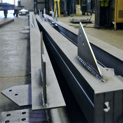Service de soudage de structures métalliques lourdes sur mesure, découpe au laser, flexion, estampage