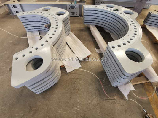 Fabrication de pièces de soudage de plaques épaisses pour la conception d'assemblages structurels en acier sur mesure