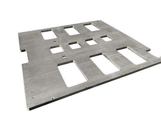 Épaisseur personnalisée de coupe au laser de tôle d'estampage Parties métalliques avec tolérance /-0,01 mm