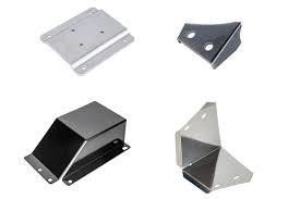 Fabrication de pièces de pliage Taille personnalisée en utilisant le procédé d'estampage pour commande personnalisée