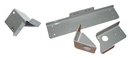 Des supports d'emboutissage en fer enduit de poudre pour accessoires et composants en tôle métallique sur mesure