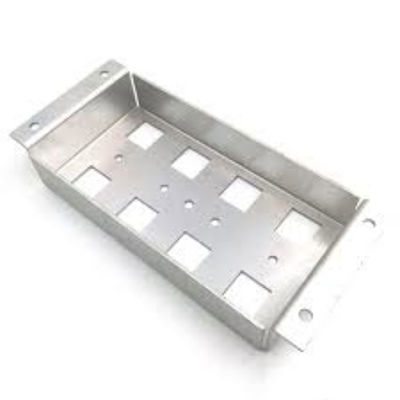 Fabrication de pièces de pliage en acier en finition en poudre pour l'industrie des machines