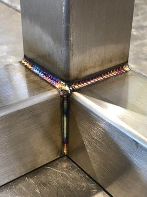 Parties de soudage et d'emboutissage en acier et en aluminium pour diverses applications