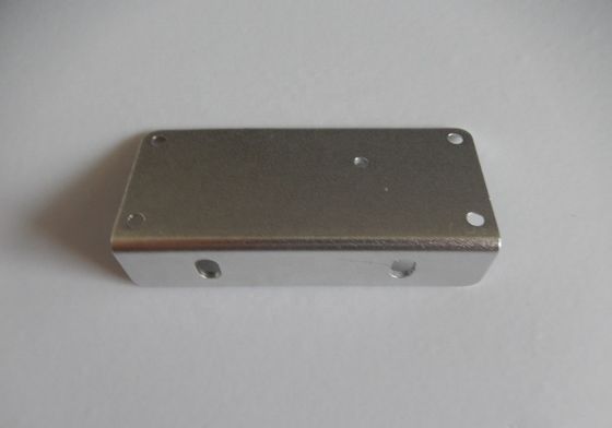 Pièces d'estampage en aluminium de qualité industrielle avec taille et épaisseur personnalisées 0,1 mm-12 mm