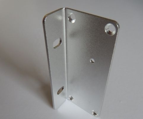 Pièces d'estampage en aluminium de qualité industrielle avec taille et épaisseur personnalisées 0,1 mm-12 mm