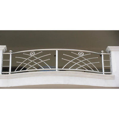Grille en acier personnalisée pour les escaliers, le balcon et la porte