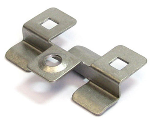 Pièces d'estampage en tôle d'aluminium revêtues d'un revêtement de puissance personnalisé pour voitures et camions