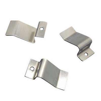 Traitement sur mesure en tôle métallique en tôle d'aluminium Fabrication de pièces de coupe, d'estampage et de pliage
