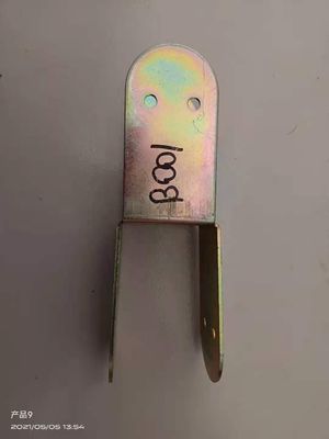Connecteur en bois à charpente en acier au carbone recouvert de zinc pour étagère d'épaisseur 0,4--3 mm