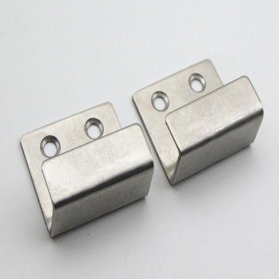 0Épaisseur.4--3 mm Matériel d'emboutissage en aluminium Matériel d'emboutissage en acier Métal U