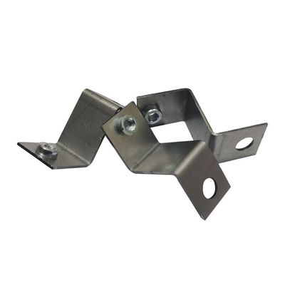 0.4-3 mm épaisseur support d'angle d'estampage en acier galvanisé sur mesure pour montage fixe