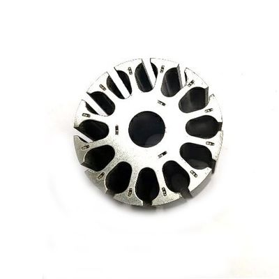 Produits d'estampage en métal de Nanfeng pour la personnalisation et le polissage d'accessoires électroniques