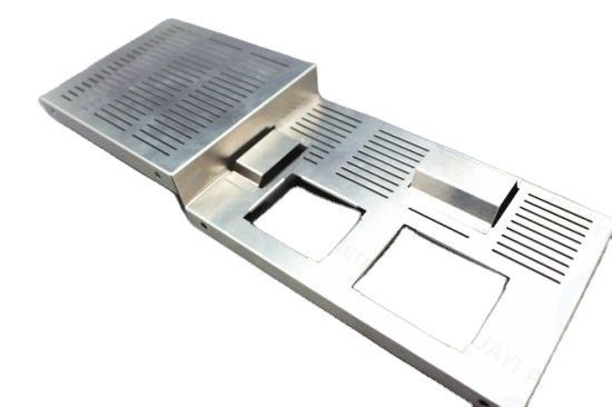 Composants d'emboutissage en acier inoxydable personnalisés pour l'exploitation et la fabrication de dessins