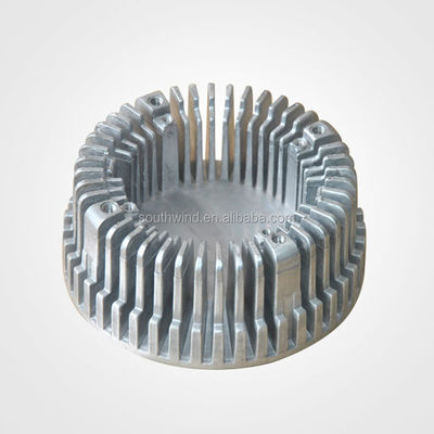 Outils de haute précision, usinage en aluminium, coulée sous pression pour lampes à LED, pièces détachées