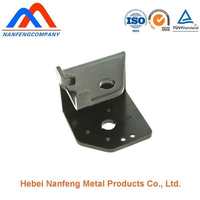 Pièces d'estampage métalliques personnalisées professionnelles pour pièces automobiles en acier revêtu de couleur naturelle