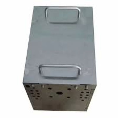 Fabrication de supports d'emboutissage personnalisés en acier avec services de flexion et de soudage