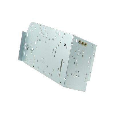 Fabrication et soudage de pièces métalliques en tôle pour applications solaires