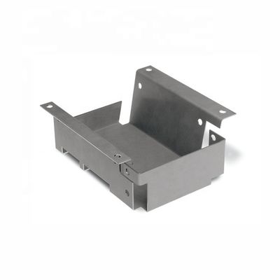 Services professionnels de perforation pour la fabrication sur mesure de pièces métalliques en tôle électronique